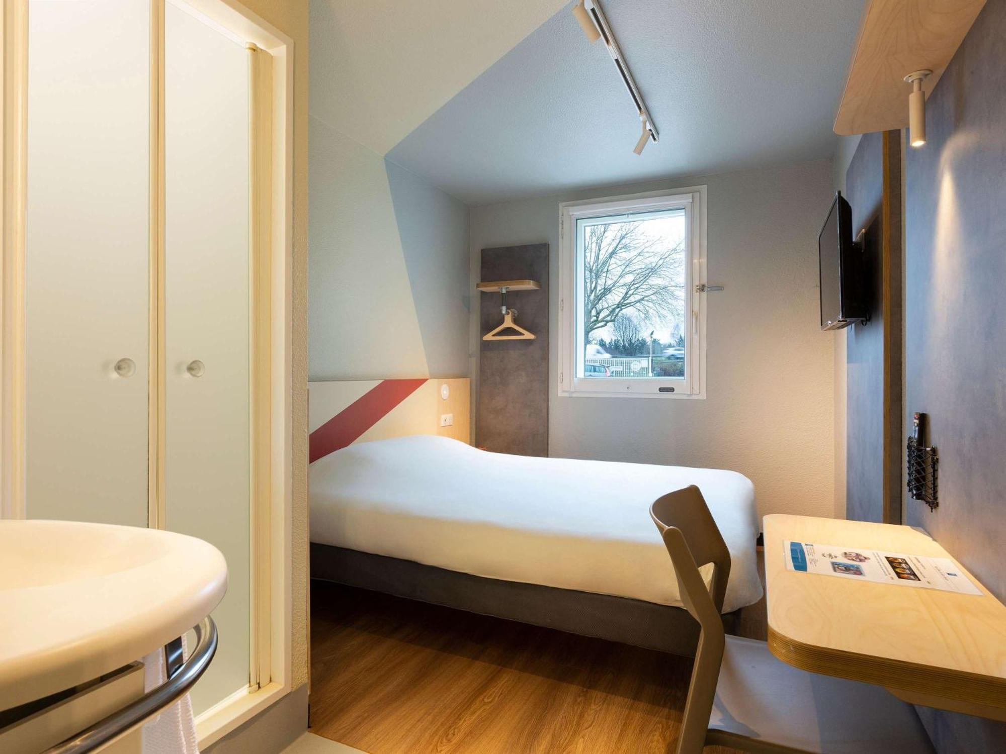 Ibis Budget Massy Renove 2024 Hotel 2*