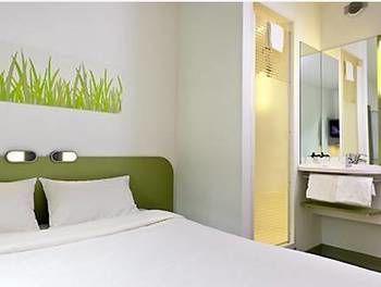 Ibis Budget Massy Renove 2024 Hotel 2*